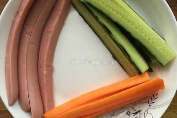 自制紫菜包饭的做法图解1