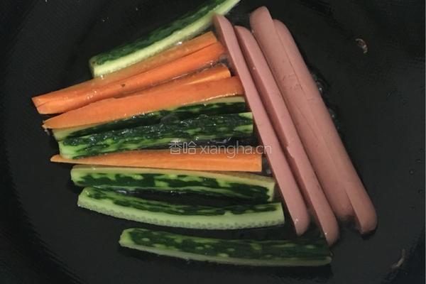 自制紫菜包饭的做法图解4