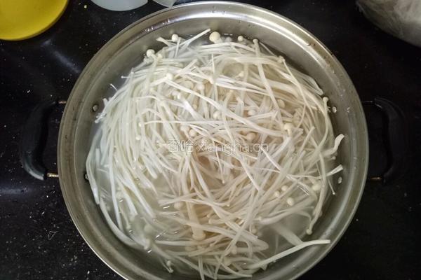 凉拌金针茹的做法图解2