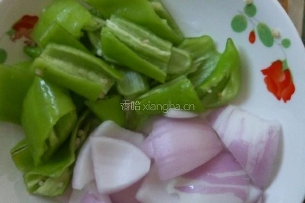 青椒炒回锅肉的做法图解4