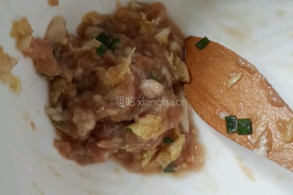 生煎饺子（白菜肉馅）的做法图解2