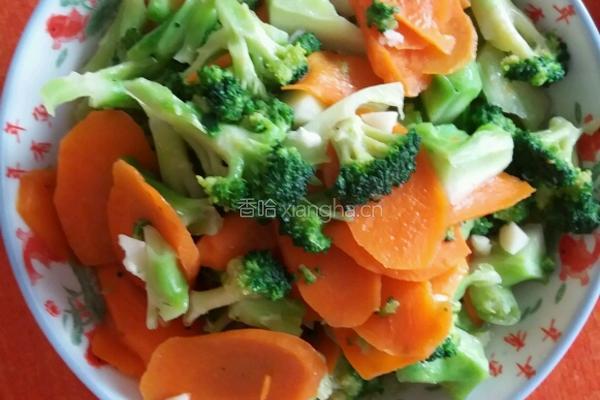 蒜末西兰花胡萝卜的做法图解6