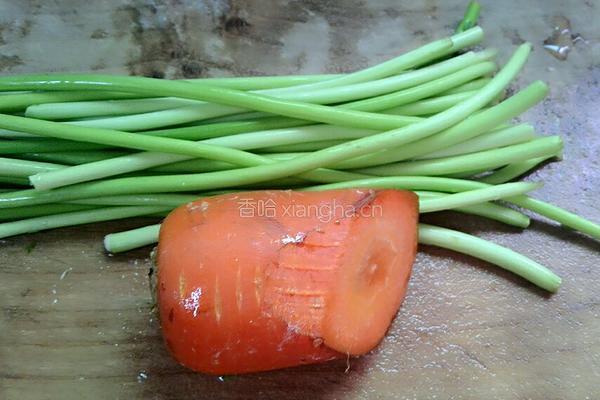 蒜苔炒肉末的做法图解1
