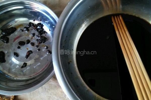 红糖红枣花馒头的做法图解2
