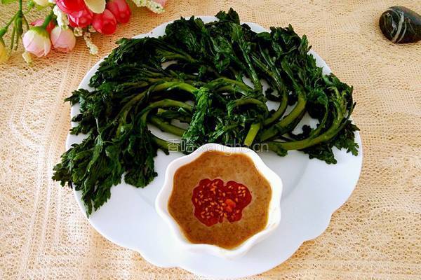 蒜泥茼蒿的做法图解8