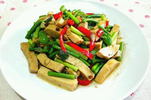 蒜苔炒素鸡的做法图解8