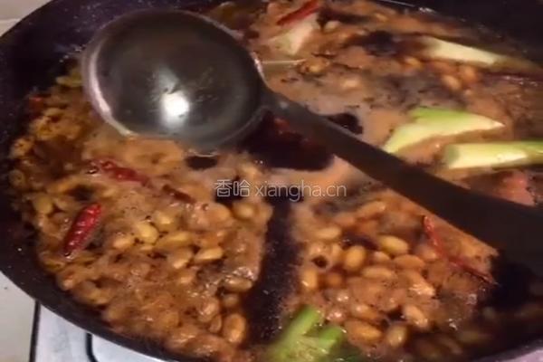 黄豆炖猪蹄的做法图解8