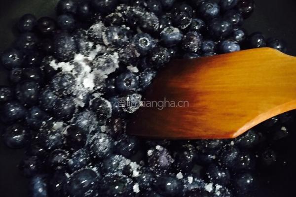 蓝莓果酱的做法图解5