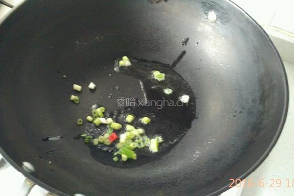 爽口绿豆芽的做法图解2