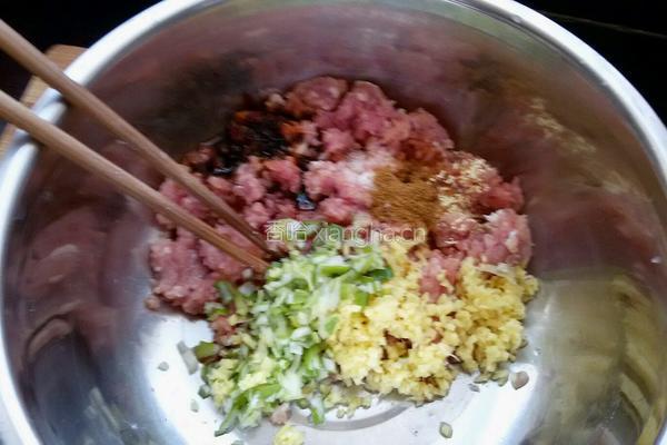 白萝卜猪肉馅饼的做法图解6