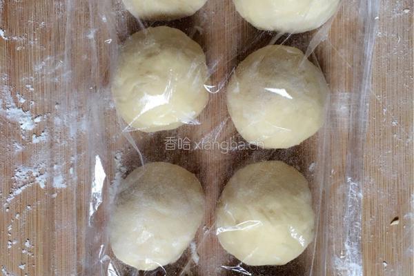 脆皮蜂蜜小面包的做法图解2