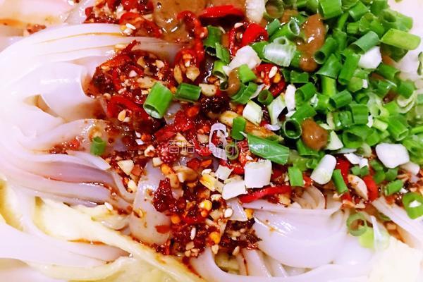 绿豆芽拌凉皮的做法图解6