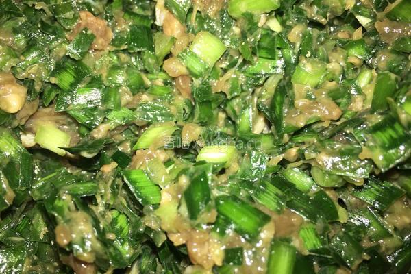 韭菜肉饺子的做法图解4