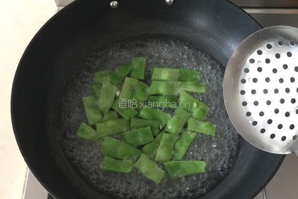 腊味荷兰豆的做法图解3