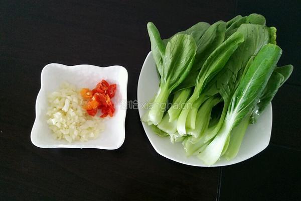 蚝油小青菜的做法图解1