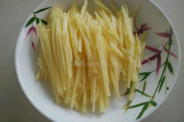 酸辣土豆丝的做法图解1