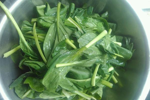 小酥肉炖油菜的做法图解2