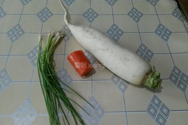 香葱拌萝卜丝的做法图解1