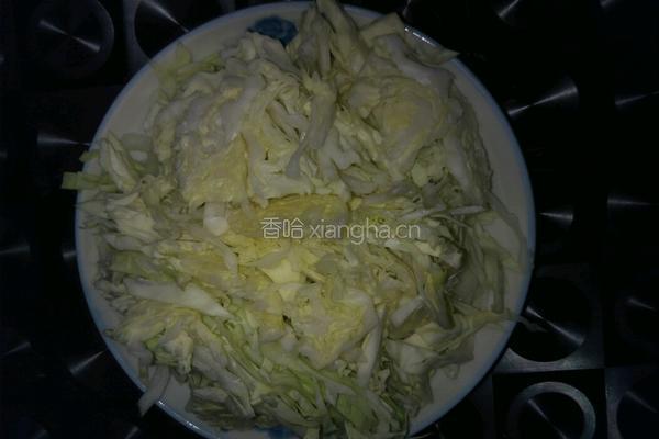 卷心菜爆炒卷心菜的做法图解2