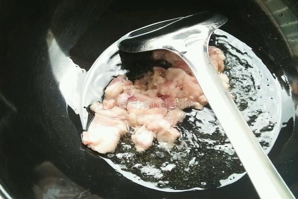 肉丝炒银牙的做法图解2
