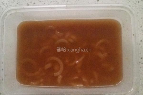 自制美味猪皮冻的做法图解9