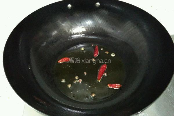 炝炒绿豆芽的做法图解2