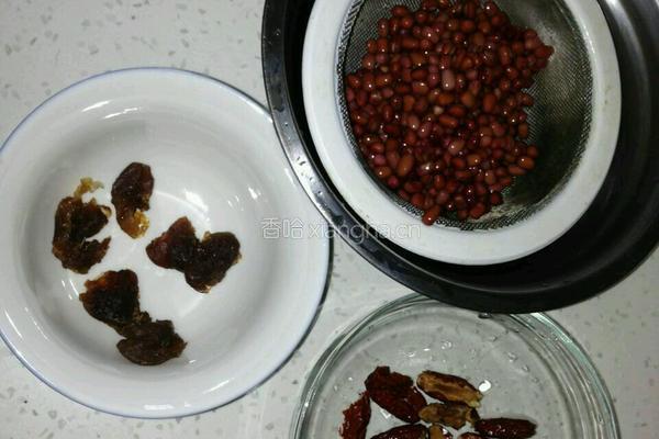 红枣龙眼红豆浆的做法图解2