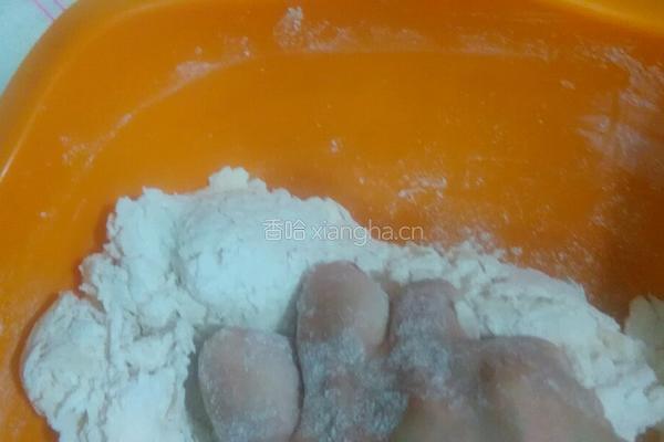 白萝卜鲜肉饺子（白萝卜可是美容的哦）的做法图解7