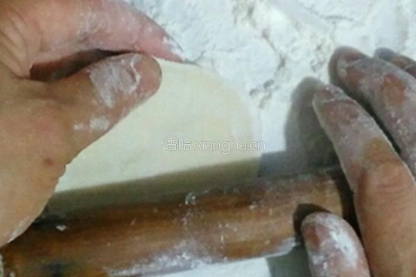白萝卜鲜肉饺子（白萝卜可是美容的哦）的做法图解18