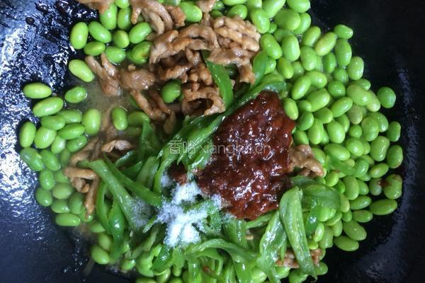 青豆炒肉的做法图解13