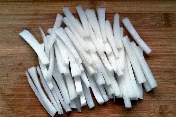 香拌萝卜干的做法图解2