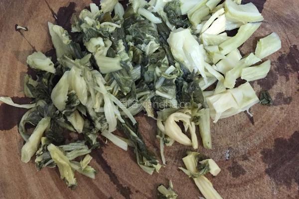 梅菜排骨粥的做法图解3
