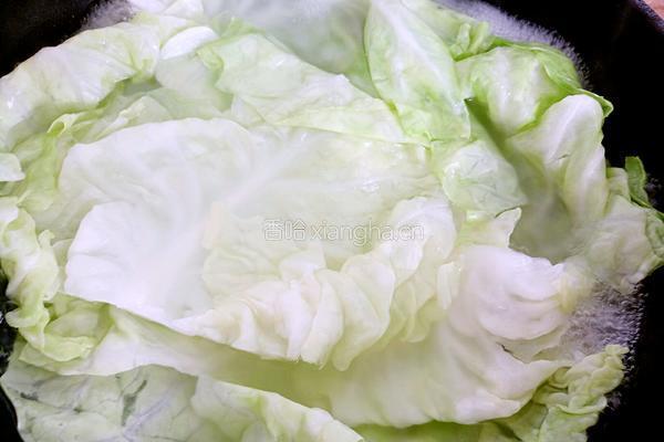 双丝包菜卷的做法图解2