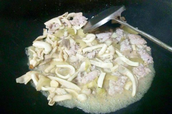 袖珍菇炒肉末的做法图解5