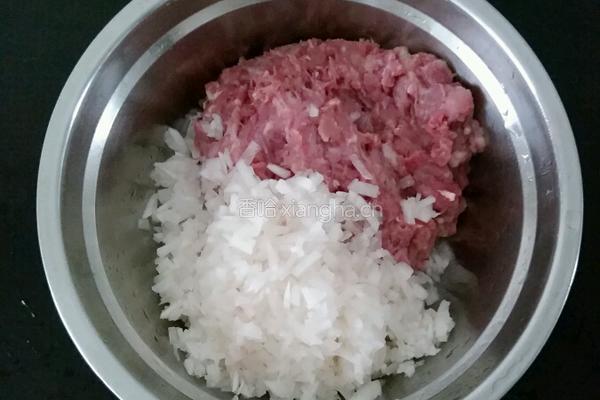 白萝卜猪肉馅生煎包的做法图解6