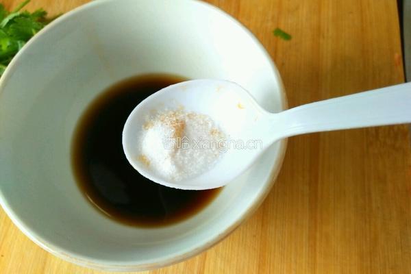 凉拌绿豆芽的做法图解4