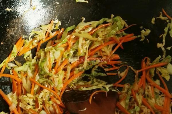 卷心菜炒饼的做法图解6