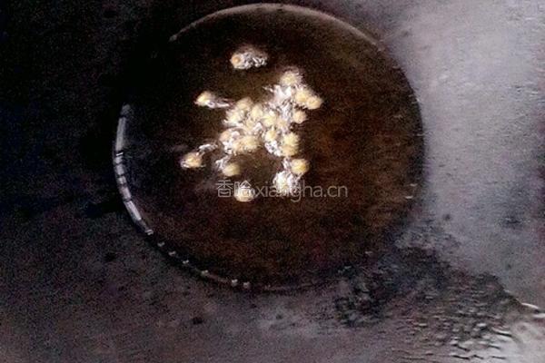 绿豆芽炒鳝鱼丝的做法图解5