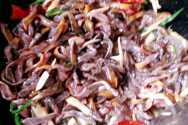 绿豆芽炒鳝鱼丝的做法图解7