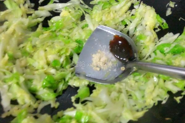 卷心菜炒扣肉的做法图解7
