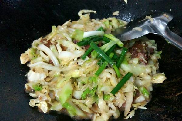 卷心菜炒扣肉的做法图解9