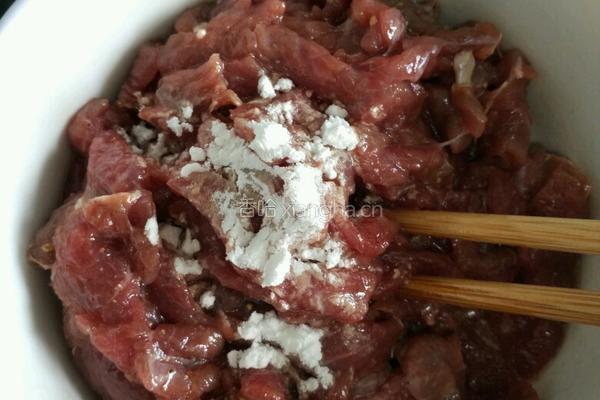 蒜苔炒黄牛肉(酸辣版)的做法图解3