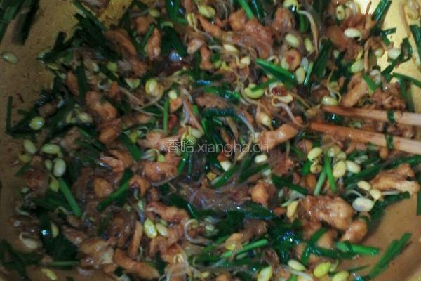 黄豆芽韮菜炒鸡丝的做法图解5