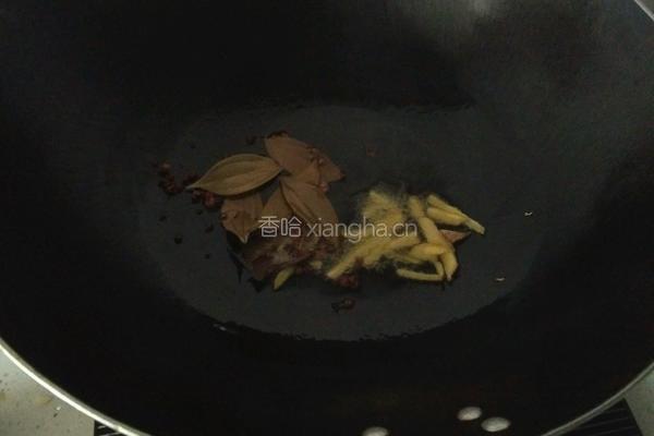 红烧鲤鱼的做法图解3