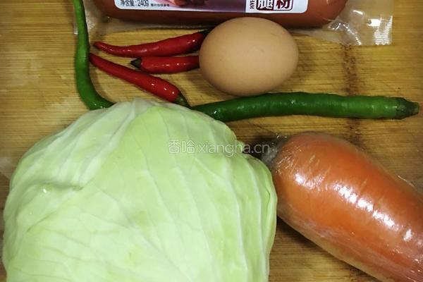 卷心菜炒米粉的做法图解1