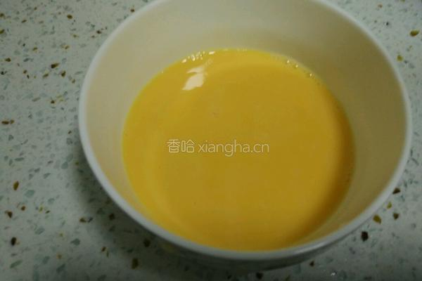 圣女果炒鸡蛋的做法图解2