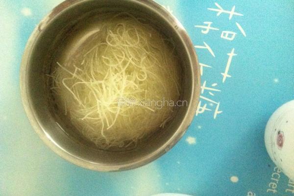 蛋炒米线的做法图解3