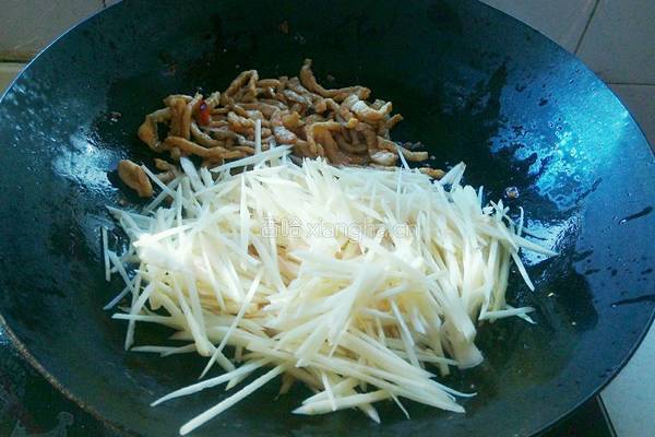 青红椒子姜肉丝的做法图解8