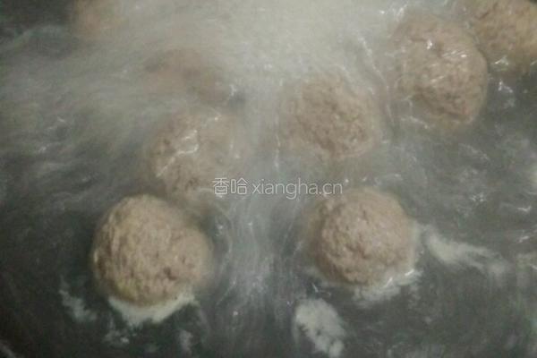 牛肉丸枸杞菜鸡蛋汤的做法图解2