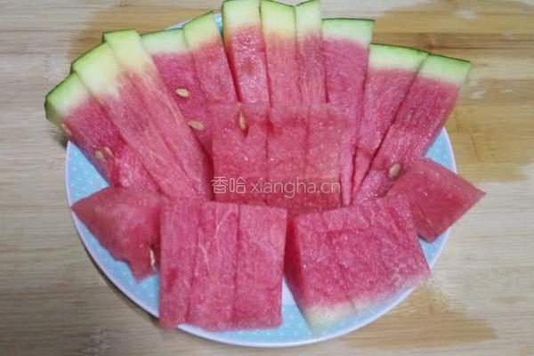 甘梅西瓜的做法图解3